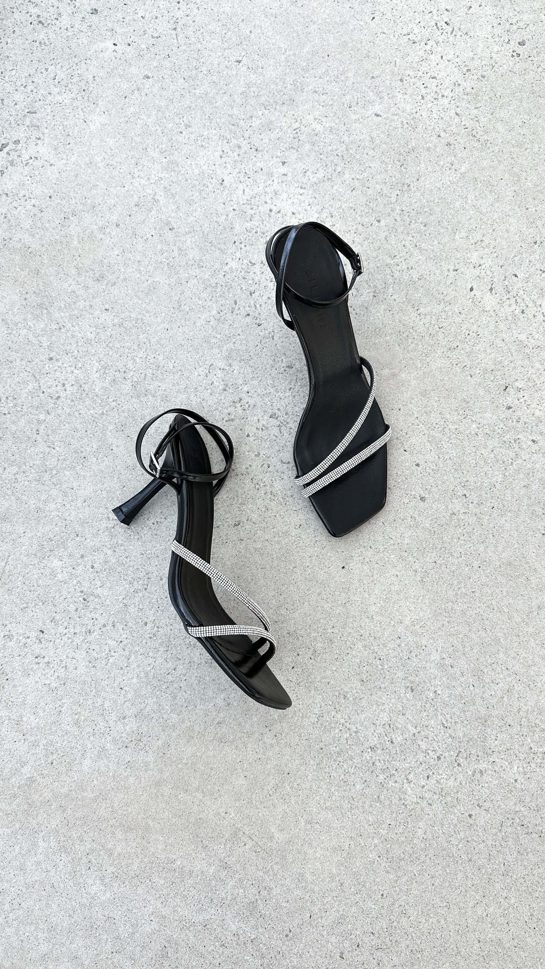 Reyes Heel - Black Crinkle Diamante