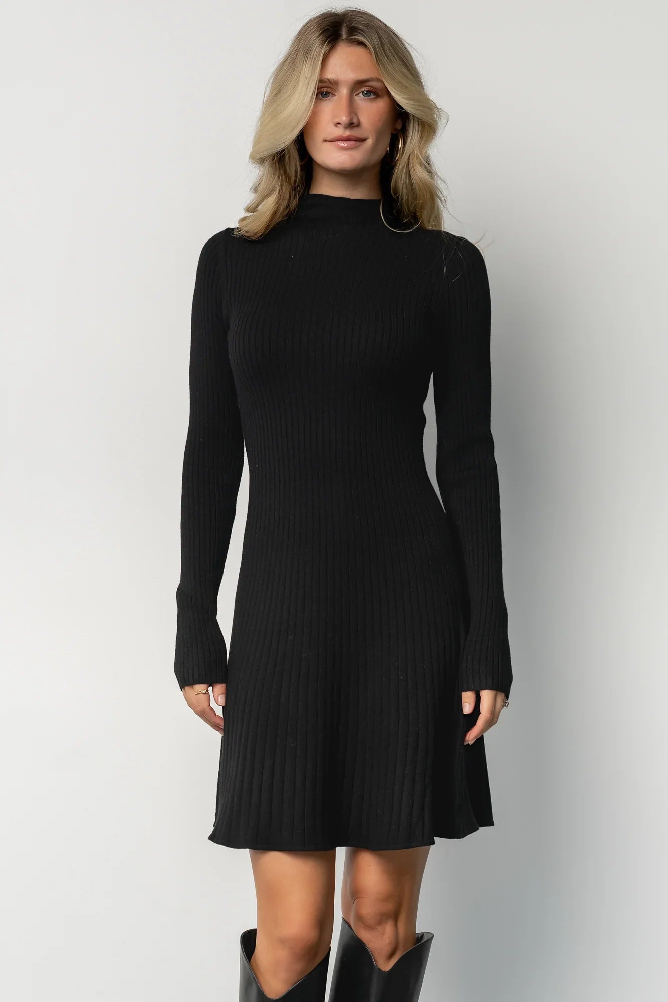 Linde Ribbed Short Dress | Black
